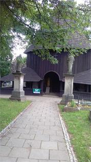 Nejstarší dřevěný kostel ve střední Evropě (hřbitovní kostel Panny Marie ze 14.století), Broumov
